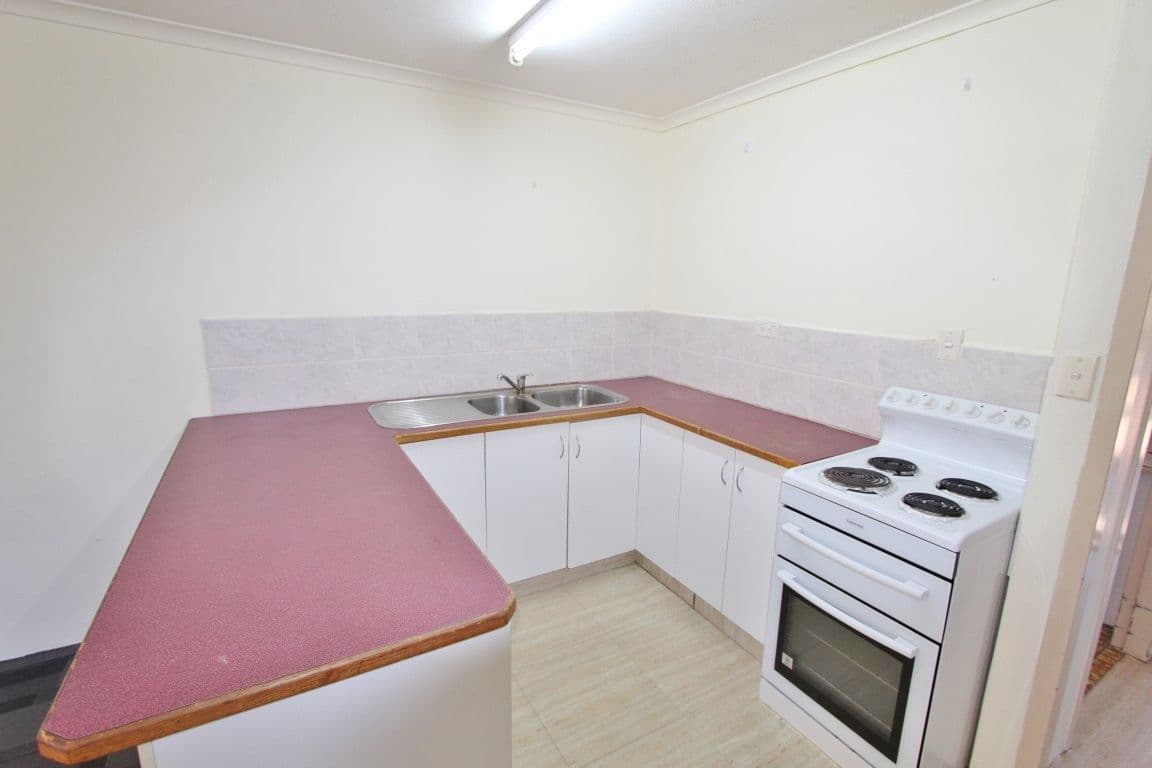 22 Scenery Street, West Gladstone QLD 4680, West Gladstone - Thumbnail 4