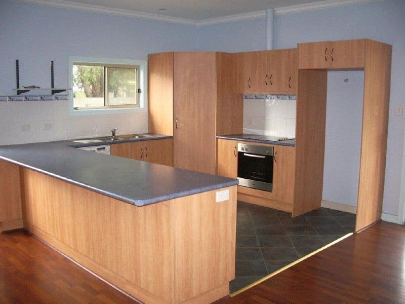 32 Haynes Street, BORDERTOWN SA 5268, Bordertown - Thumbnail 2