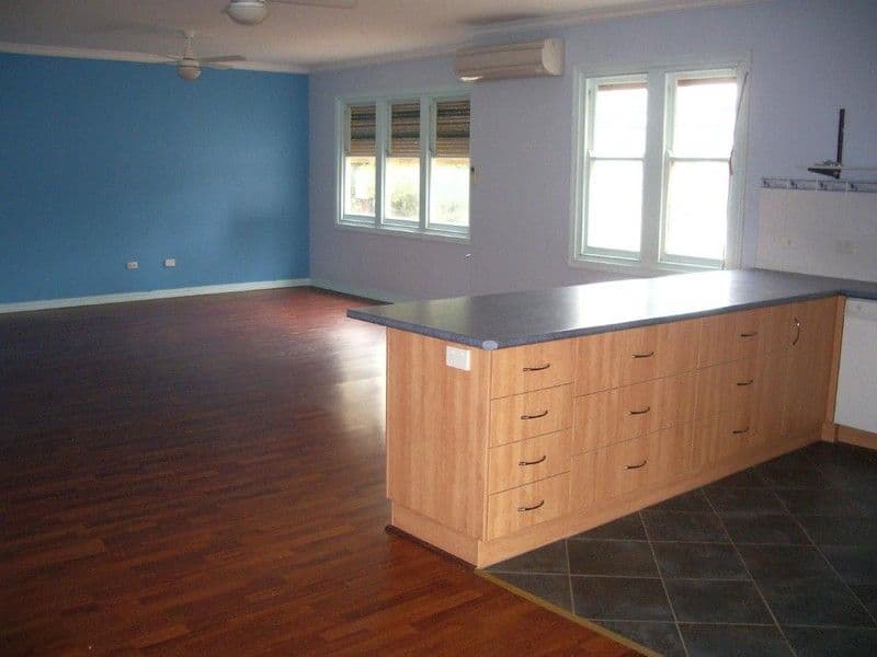 32 Haynes Street, BORDERTOWN SA 5268, Bordertown - Thumbnail 4