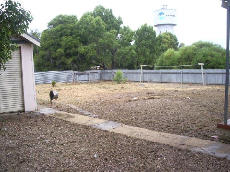 32 Haynes Street, BORDERTOWN SA 5268, Bordertown - Thumbnail 5