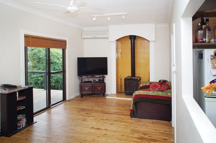 16 Henderson Avenue, Mittagong NSW 2575, Mittagong - Thumbnail 3