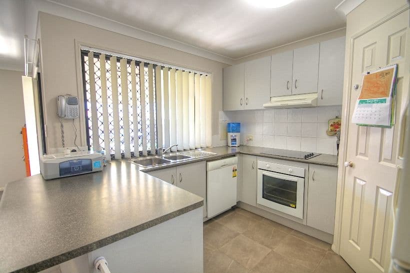 75 Rockman Drive, RACEVIEW QLD 4305, Raceview - Thumbnail 3