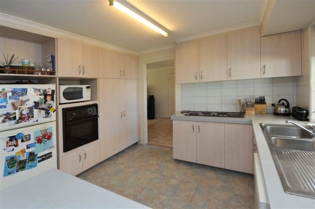 366 West Street, KEARNEYS SPRING QLD 4350, Kearneys Spring - Thumbnail 4