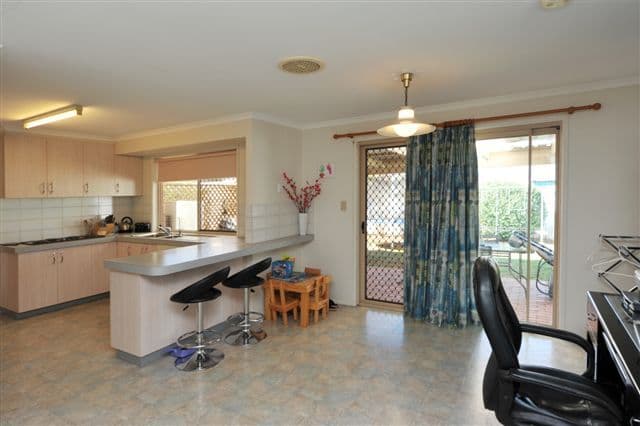 366 West Street, KEARNEYS SPRING QLD 4350, Kearneys Spring - Thumbnail 6