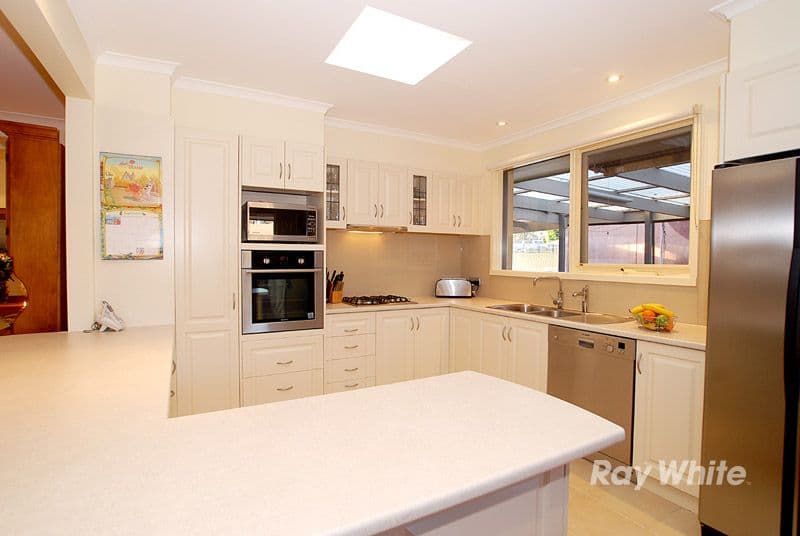 9 Nigel Court, SCORESBY VIC 3179, Scoresby - Thumbnail 5