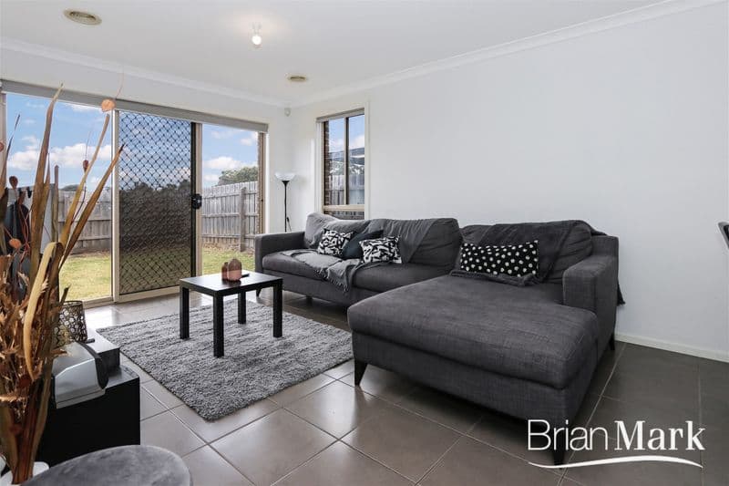38 Chapman Drive, Wyndham Vale - Thumbnail 2