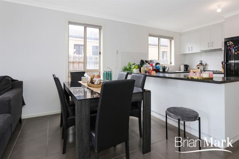 38 Chapman Drive, Wyndham Vale - Thumbnail 3
