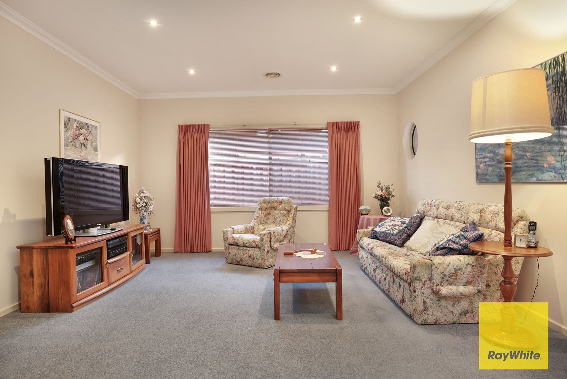 31 Fuchsia Crescent, Point Cook VIC 3030, Point Cook - Thumbnail 3