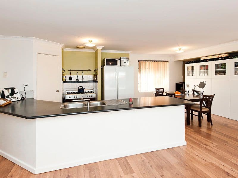 36 Rees Crescent, ROCKINGHAM WA 6168, Rockingham - Thumbnail 6