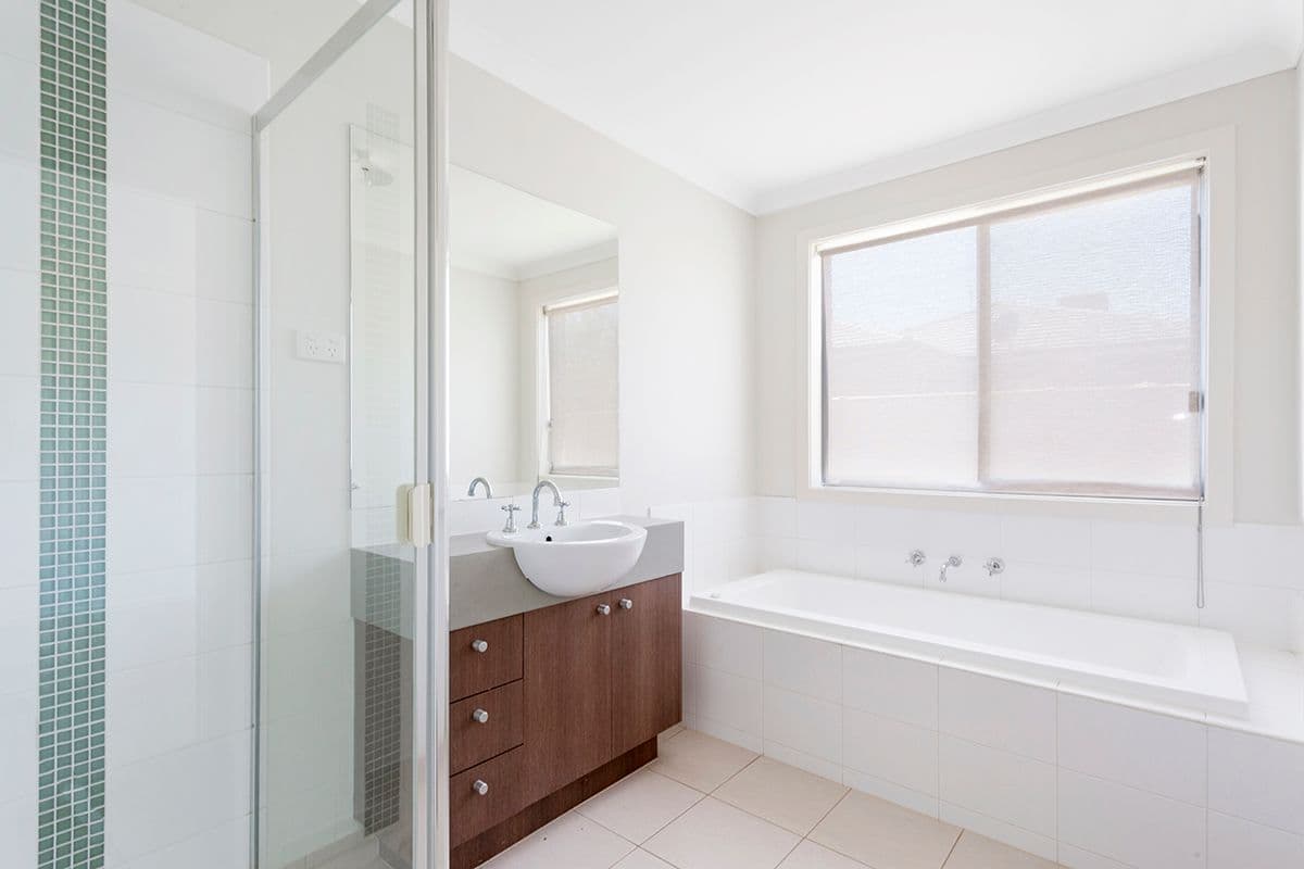5 Higgins Way, Truganina VIC 3029, Truganina - Thumbnail 5