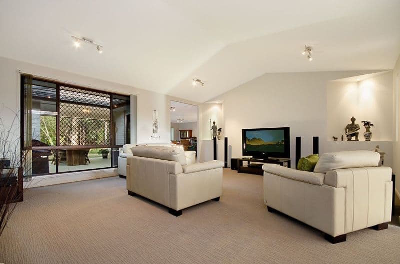 9 Taryn Close, GLASS HOUSE MOUNTAINS QLD 4518, Glass House Mountains - Thumbnail 2