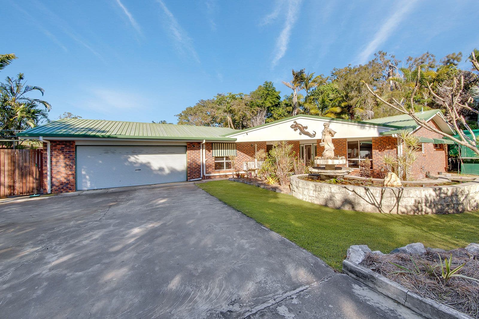 16 Selma Court, Tannum Sands QLD 4680, Tannum Sands - Image 1