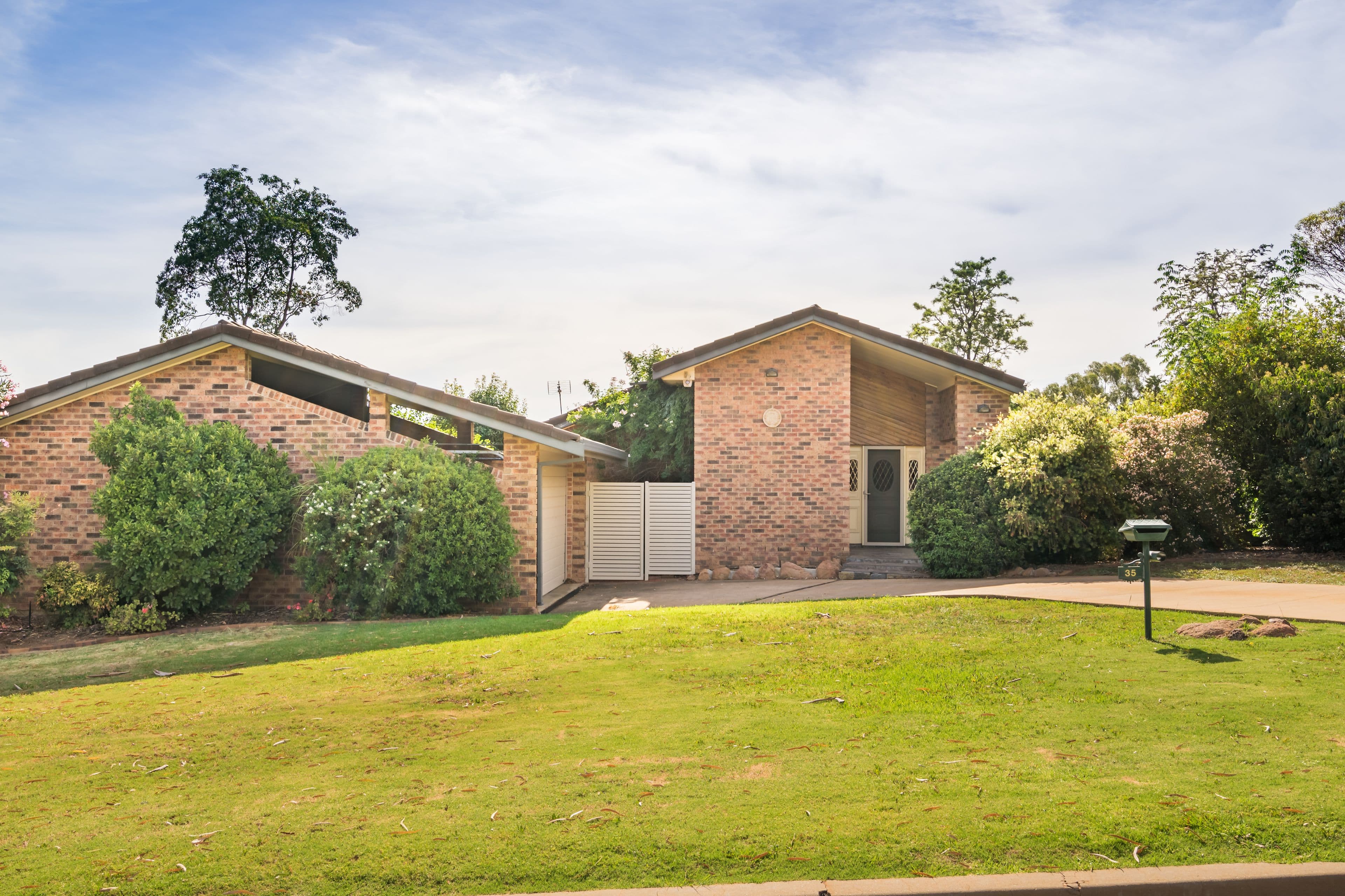 35 Bell Avenue, Dubbo - Image 1