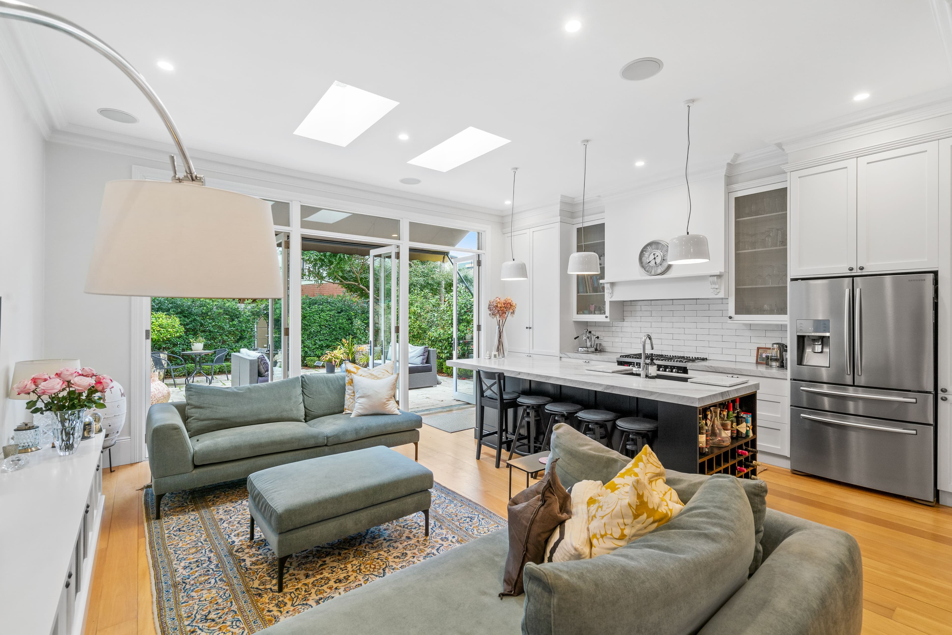 72 Ruthven Street, Bondi Junction NSW 2022, Bondi Junction - Thumbnail 2