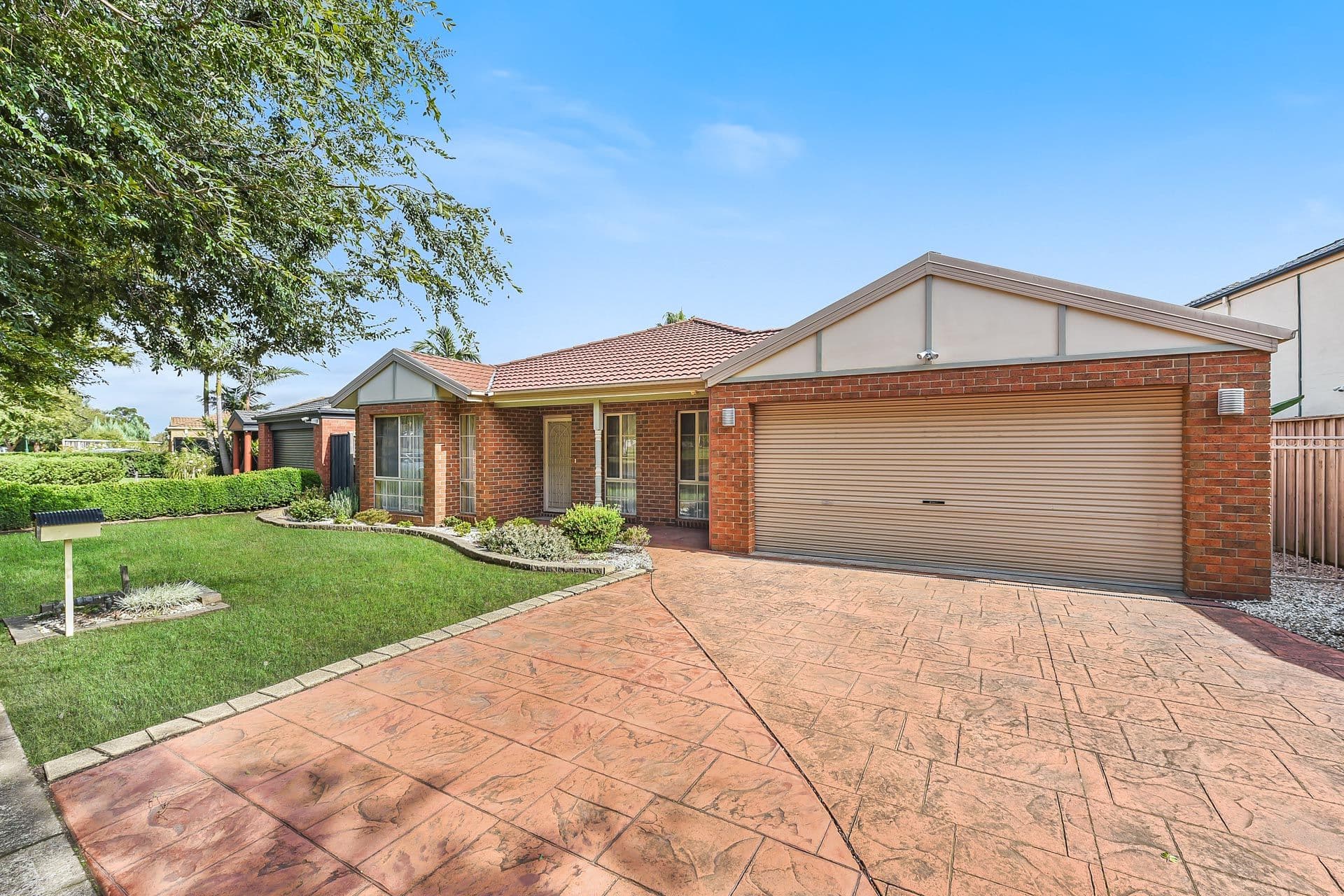 112 Bemersyde Drive, Berwick VIC 3806, Berwick - Thumbnail 2