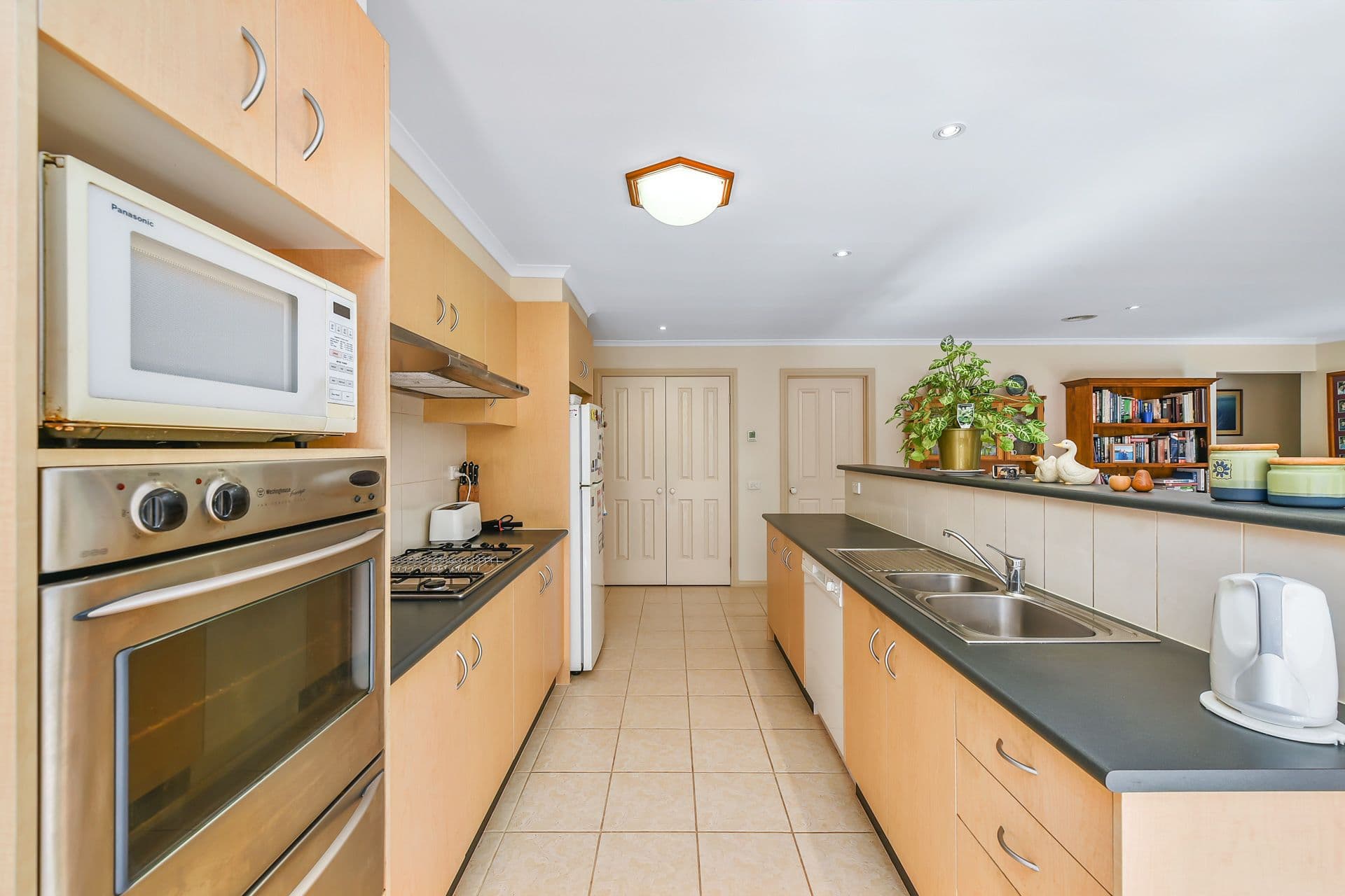 112 Bemersyde Drive, Berwick VIC 3806, Berwick - Thumbnail 4