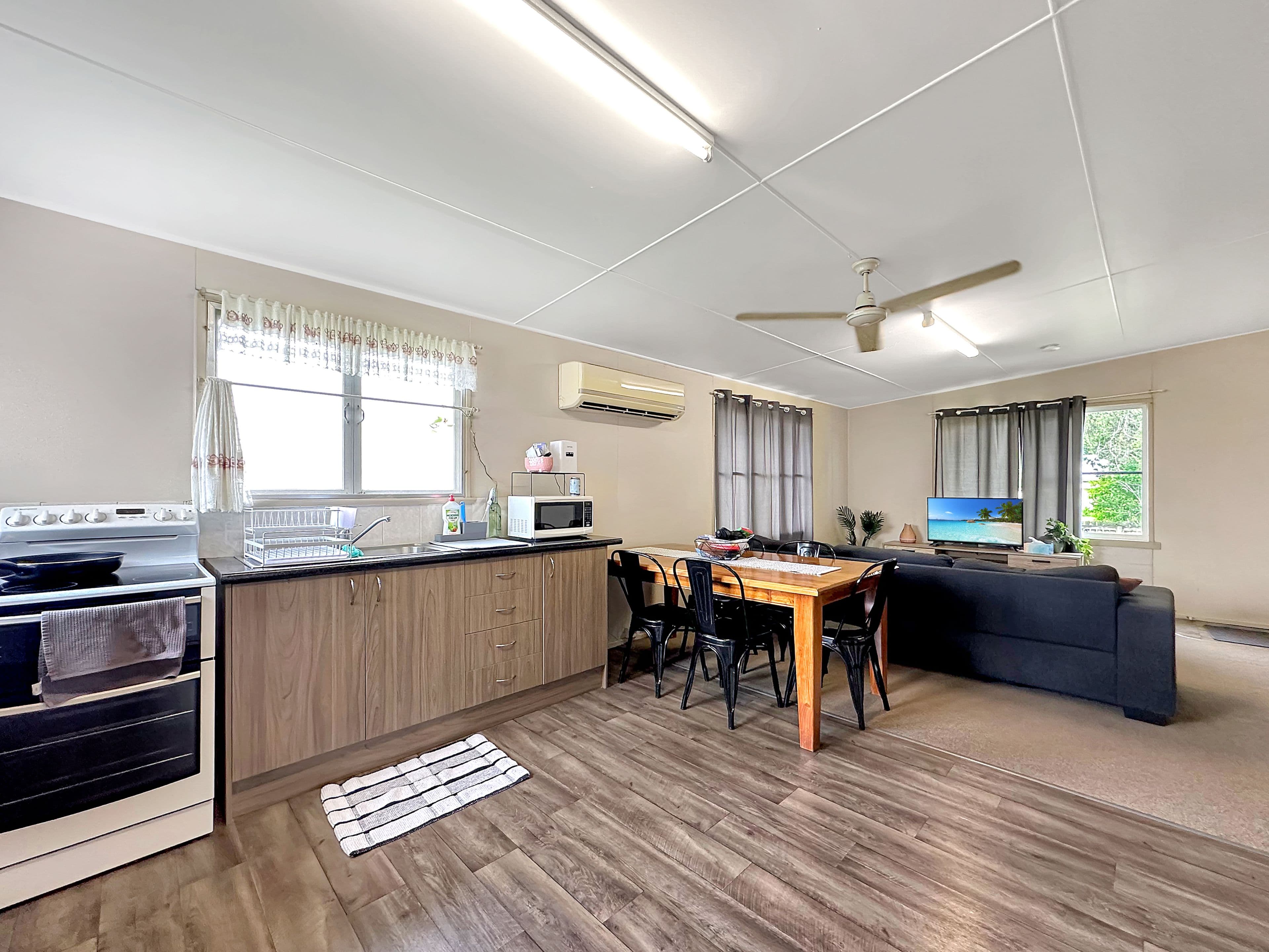 35 Brewers Road, Sarina QLD 4737, Sarina - Thumbnail 3