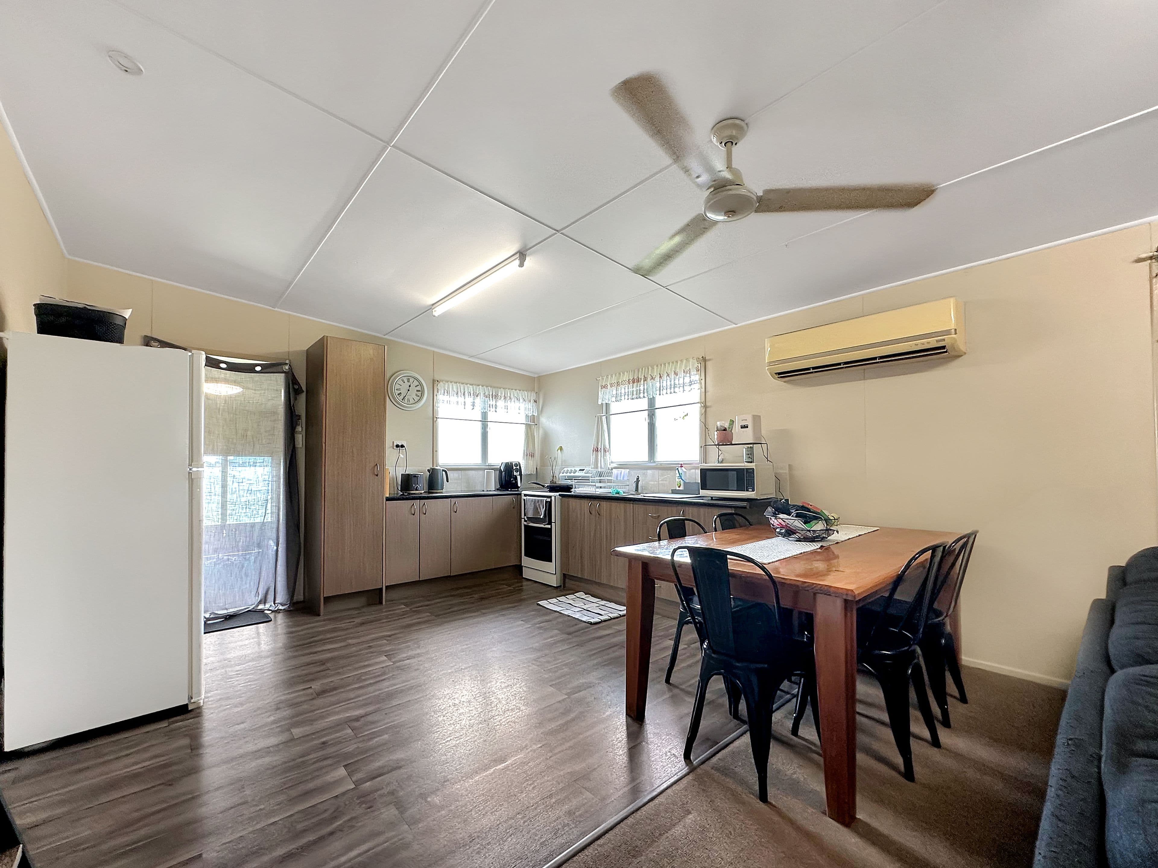 35 Brewers Road, Sarina QLD 4737, Sarina - Thumbnail 4