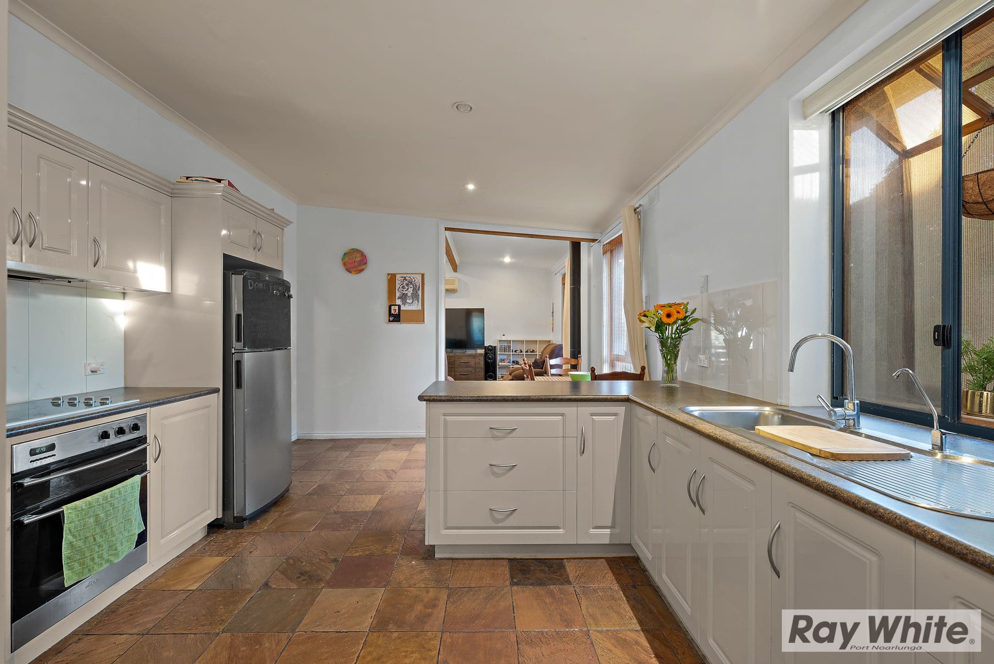 8 Maturin Avenue, Christies Beach SA 5165, Christies Beach - Thumbnail 3