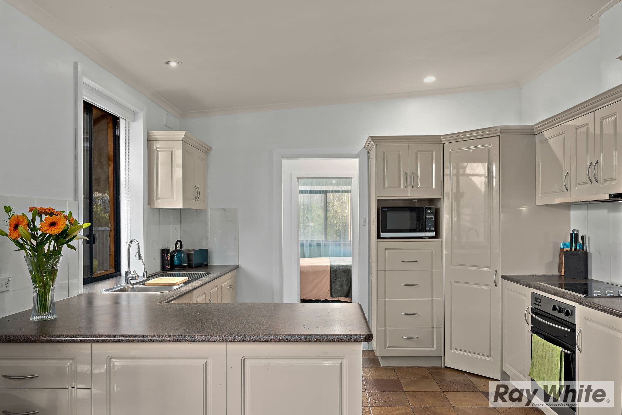8 Maturin Avenue, Christies Beach SA 5165, Christies Beach - Thumbnail 7