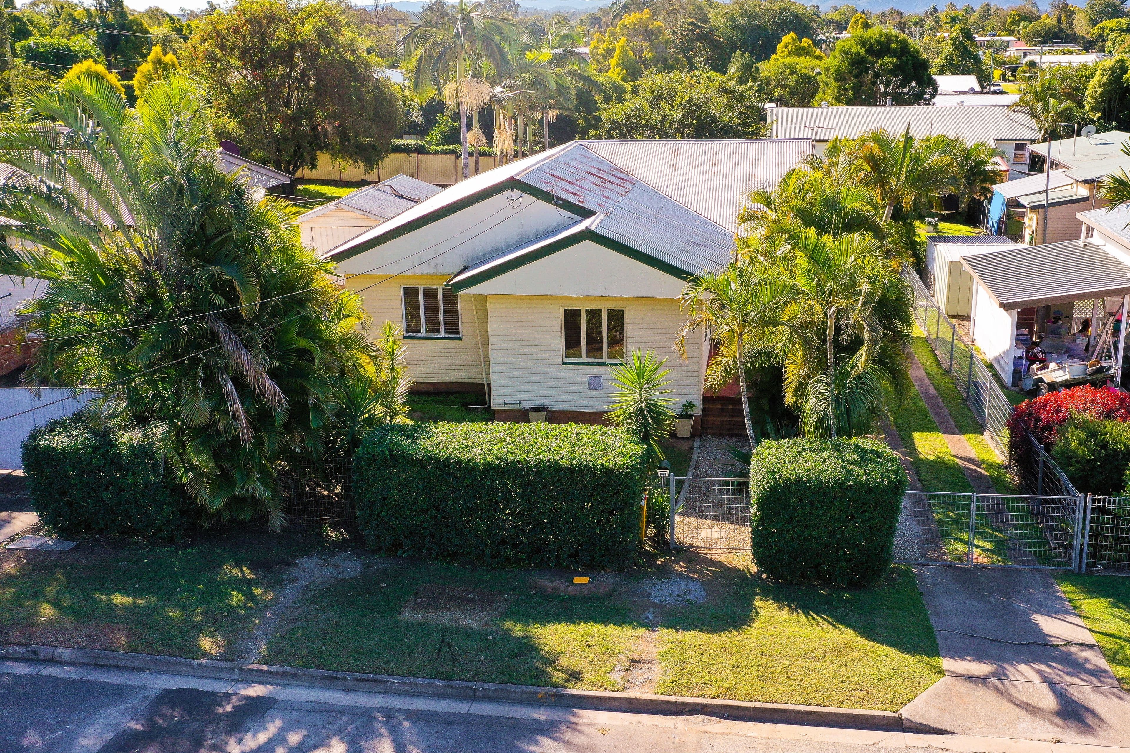 6 Gledson Street, North Booval QLD 4304, North Booval - Thumbnail 5