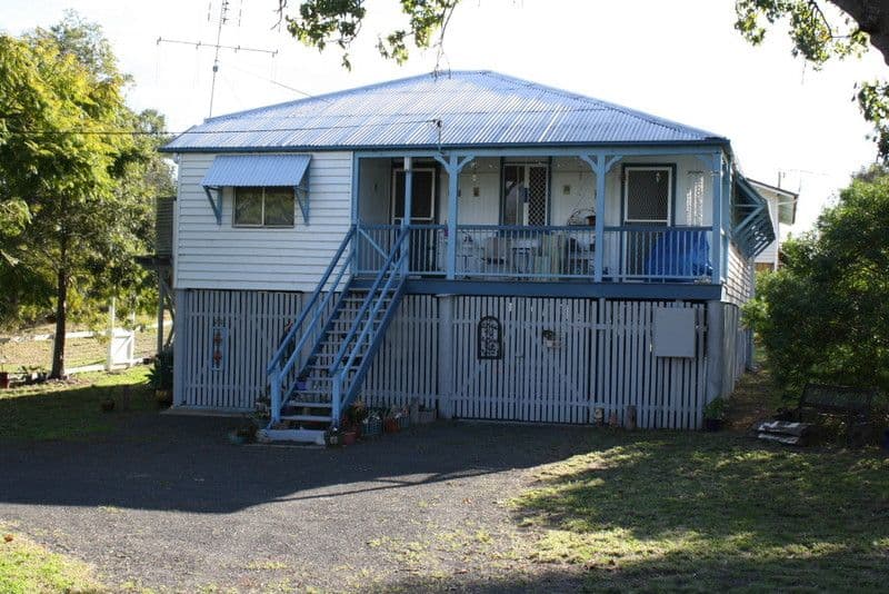 4 Bauer Street, Mundubbera QLD 4626, Mundubbera - Image 1