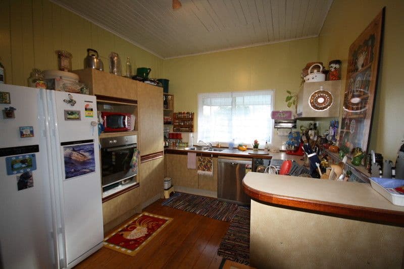 4 Bauer Street, Mundubbera QLD 4626, Mundubbera - Thumbnail 2