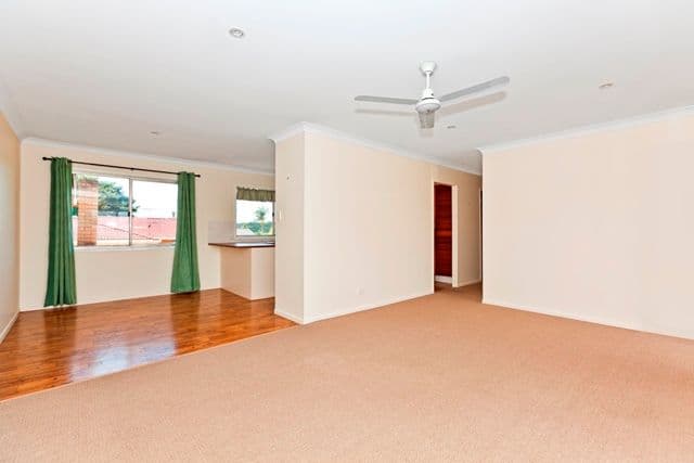16 Gallang Street, ROCHEDALE SOUTH QLD 4123, Rochedale South - Thumbnail 2