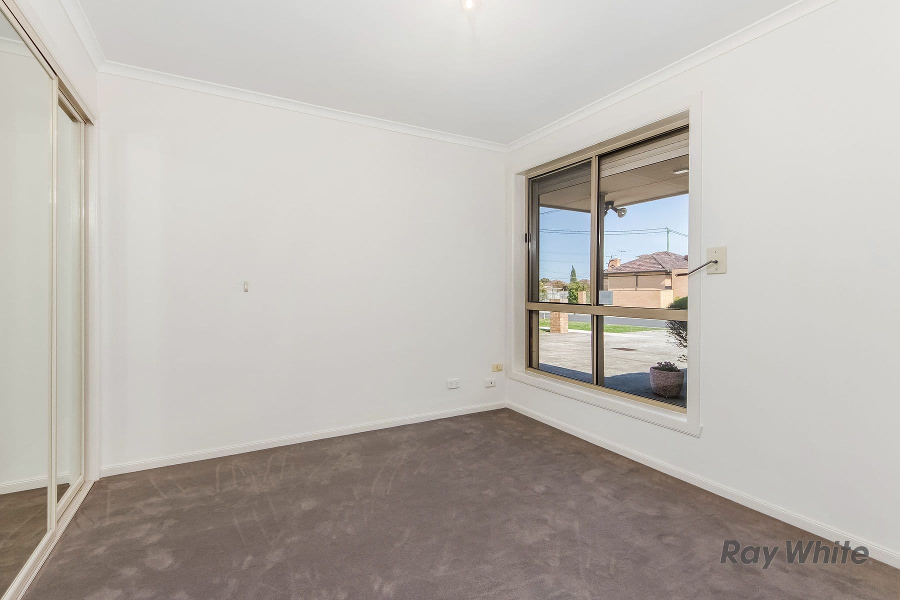 2B Leslie Street, St Albans VIC 3021, St Albans - Thumbnail 3
