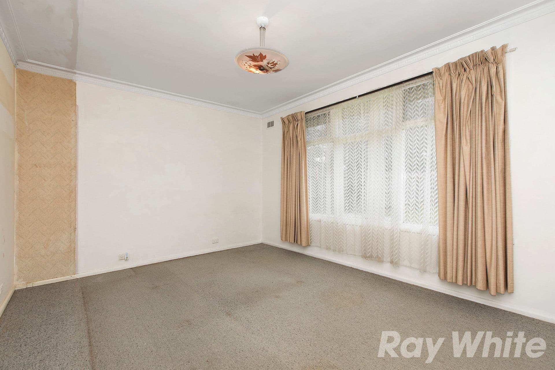 253 Cureton Avenue, Mildura, 000 Under Contract - Thumbnail 3
