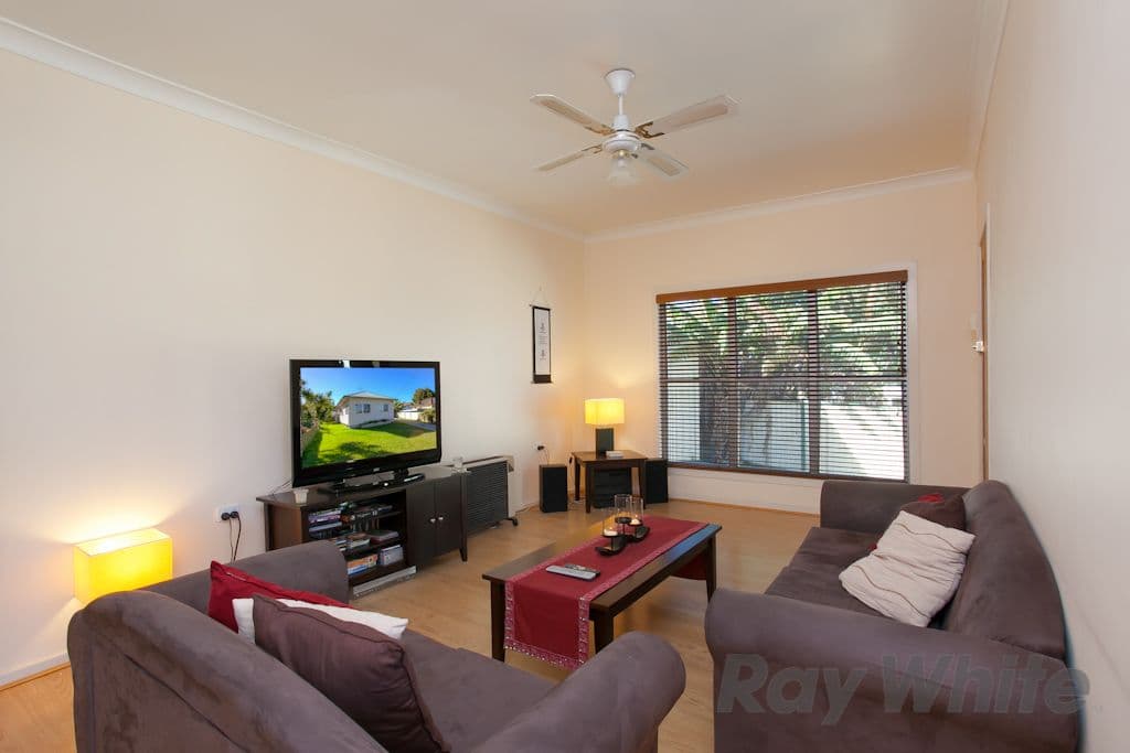 39 Schroder Avenue, GATESHEAD NSW 2290, Gateshead - Thumbnail 2