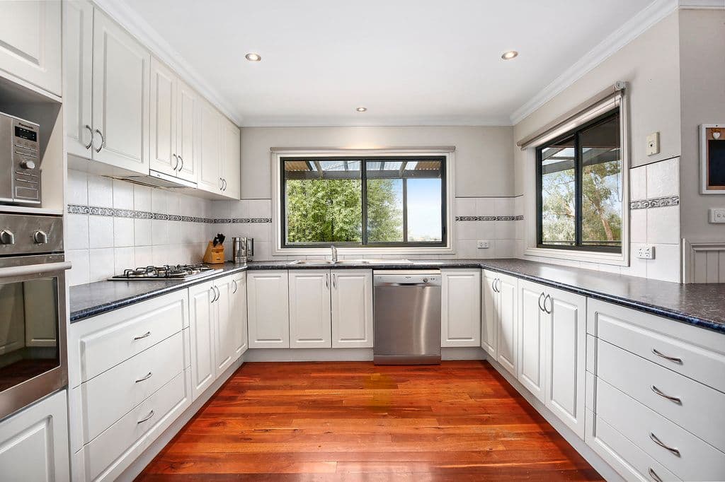 2 Michael Court, Woori Yallock VIC 3139, Woori Yallock - Thumbnail 6