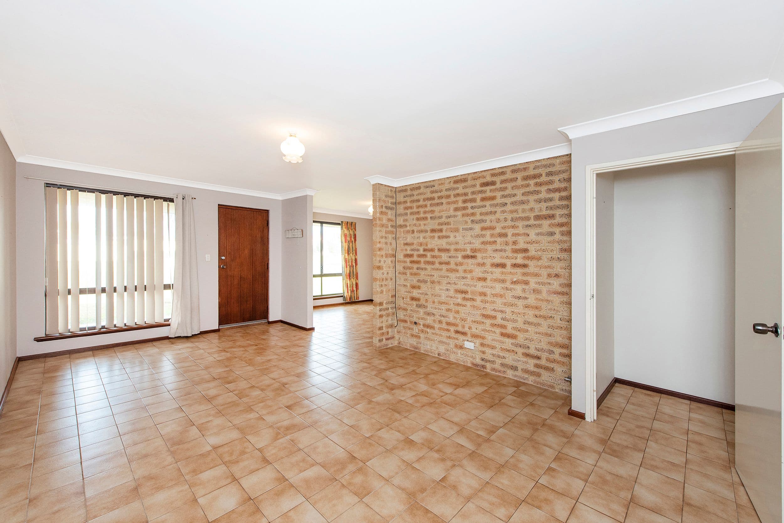 1 Cadbury Street, Warnbro WA 6169, Warnbro - Thumbnail 2