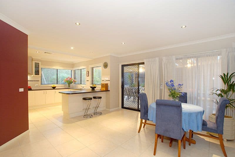 7 Sarah Court, WANTIRNA SOUTH VIC 3152, Wantirna South - Thumbnail 2