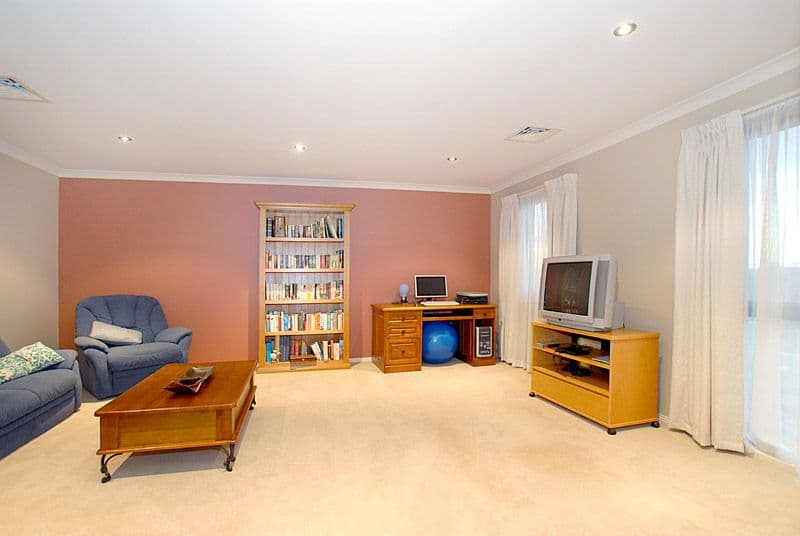 7 Sarah Court, WANTIRNA SOUTH VIC 3152, Wantirna South - Thumbnail 4