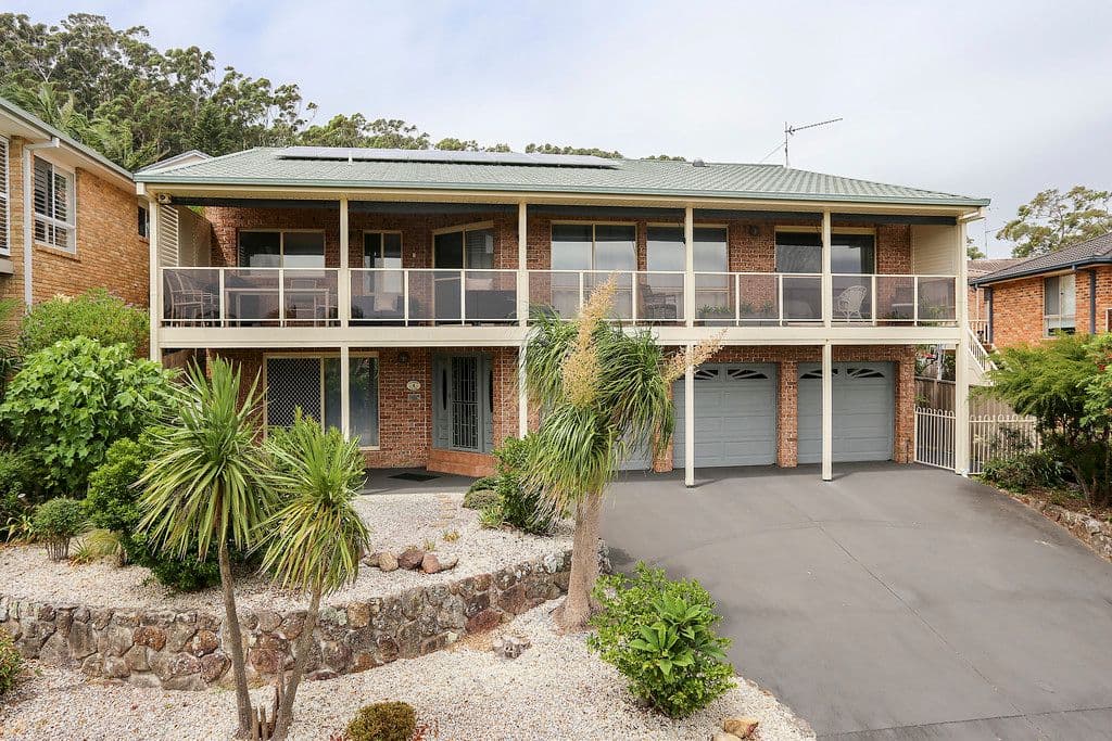 9 Clipper Close, Corlette - Thumbnail 3