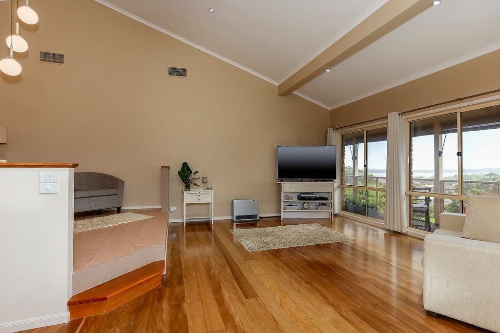 9 Clipper Close, Corlette - Thumbnail 4