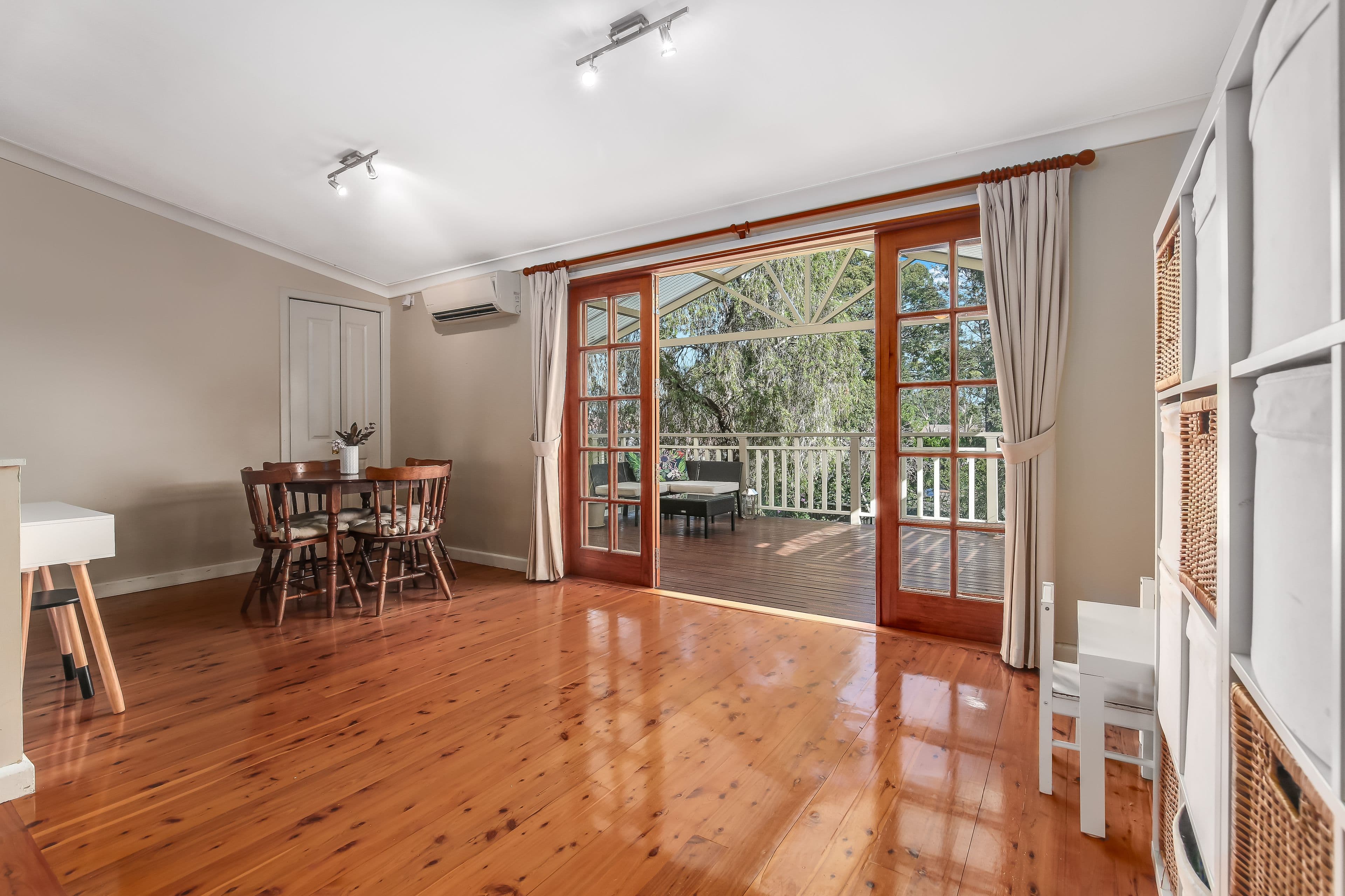 4 Woodlands Street, Baulkham Hills - Thumbnail 4