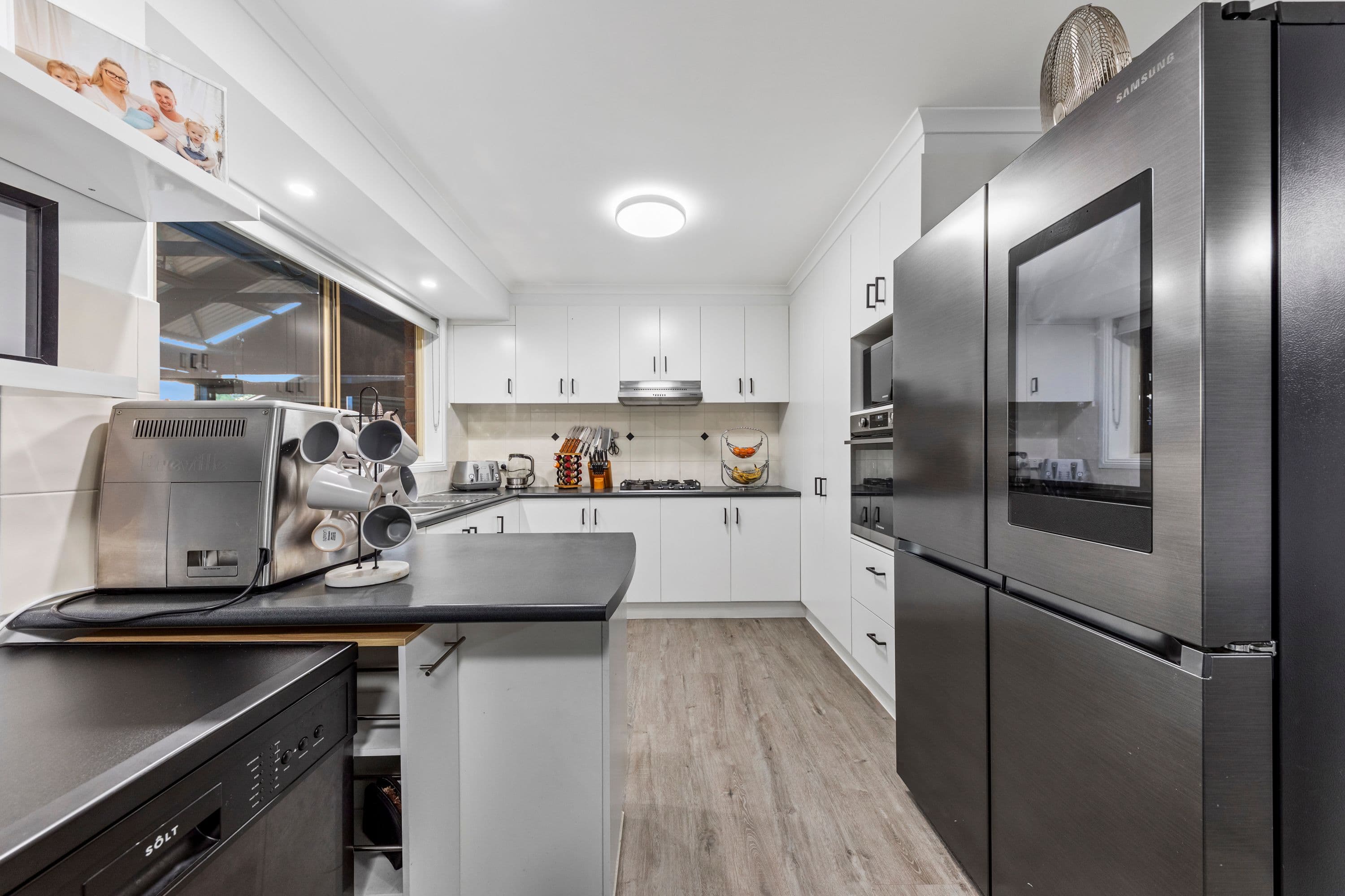 1 Ash Crescent, Pakenham VIC 3810, Pakenham - Thumbnail 4