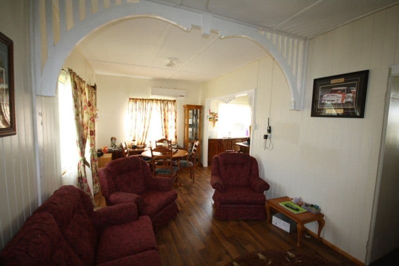 25 Boyd Street, GAYNDAH QLD 4625, Gayndah - Thumbnail 4