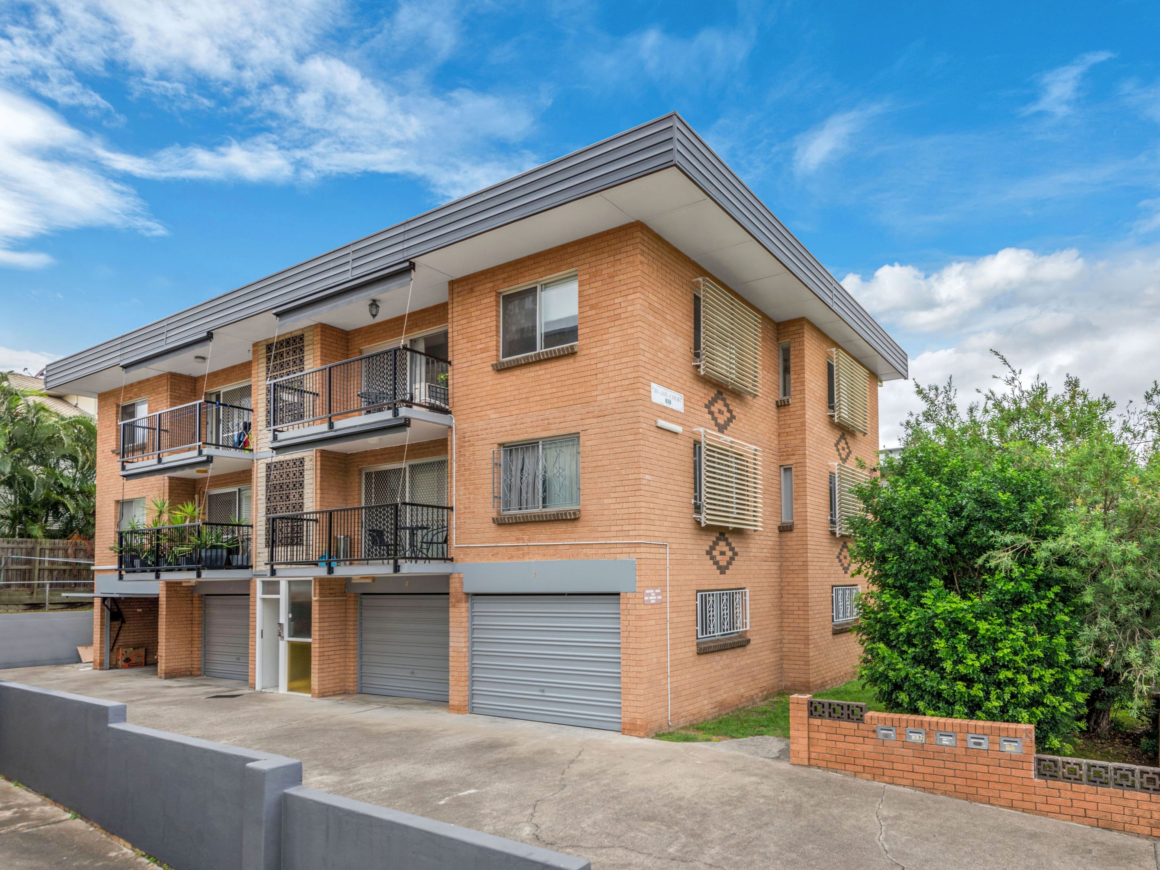 33 Montpelier Street, Clayfield QLD 4011, Clayfield - Image 1