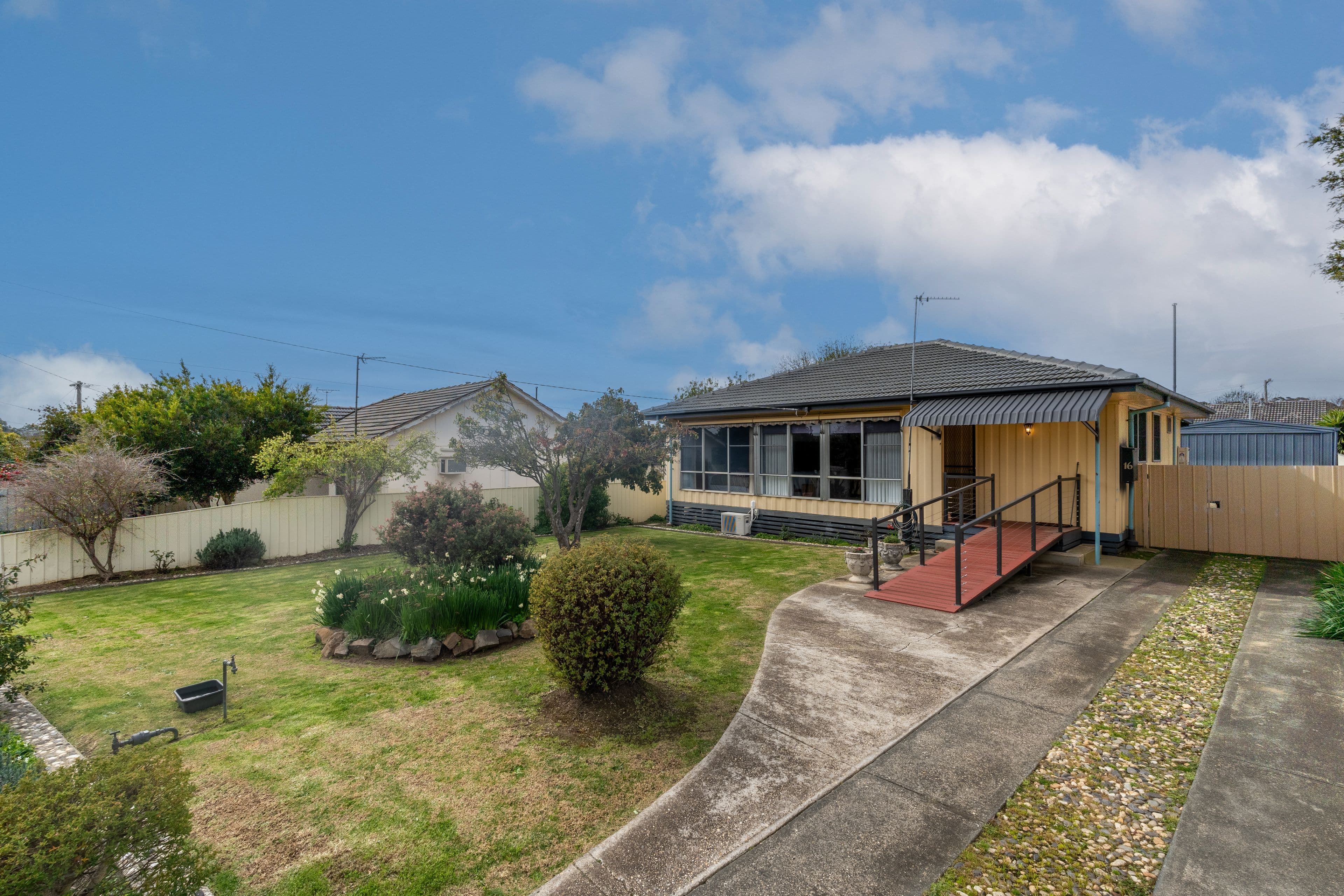 16 Howe Street, Seymour VIC 3660, Seymour - Thumbnail 2