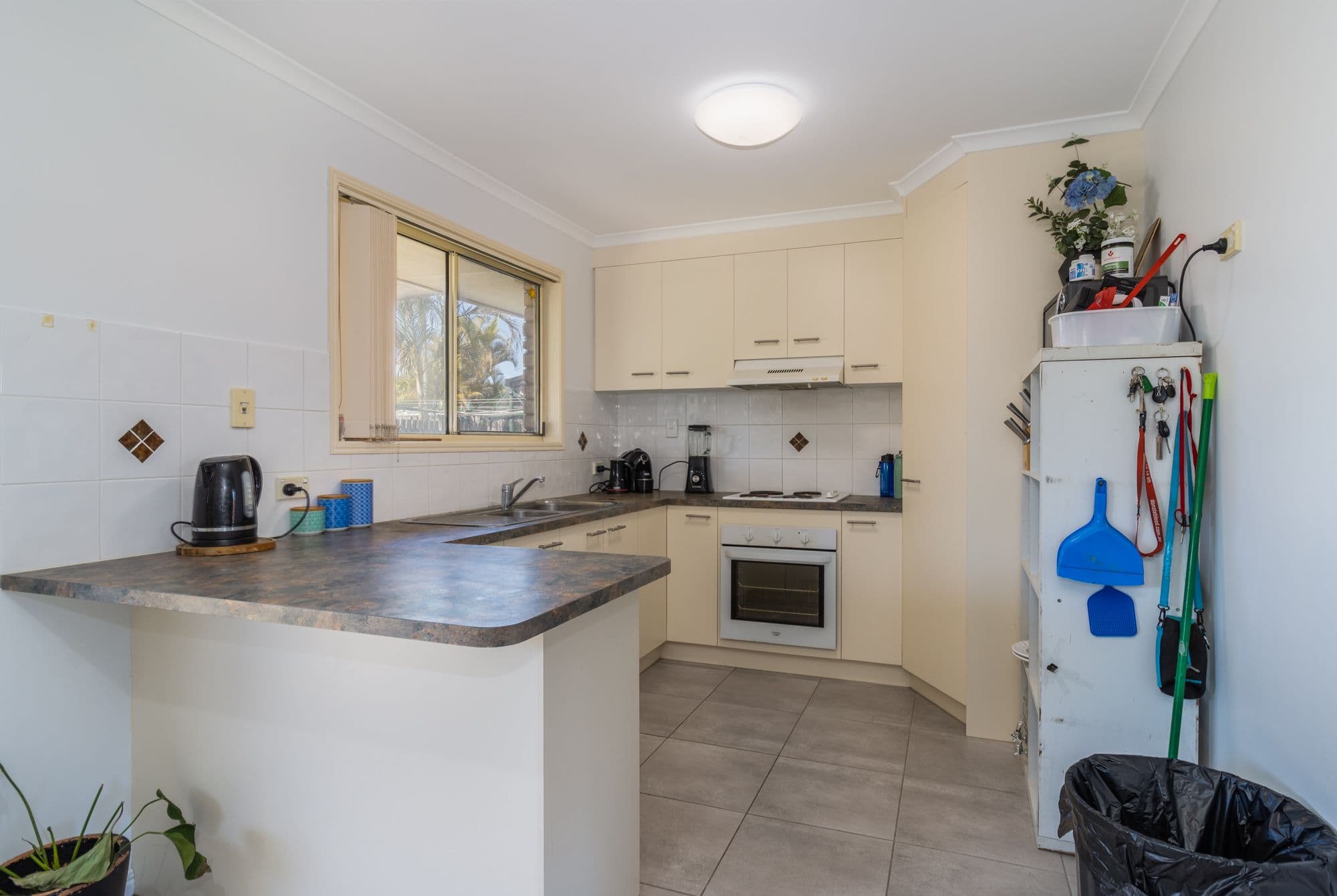 56 Anchorage Circuit, Point Vernon QLD 4655, Point Vernon - Thumbnail 4