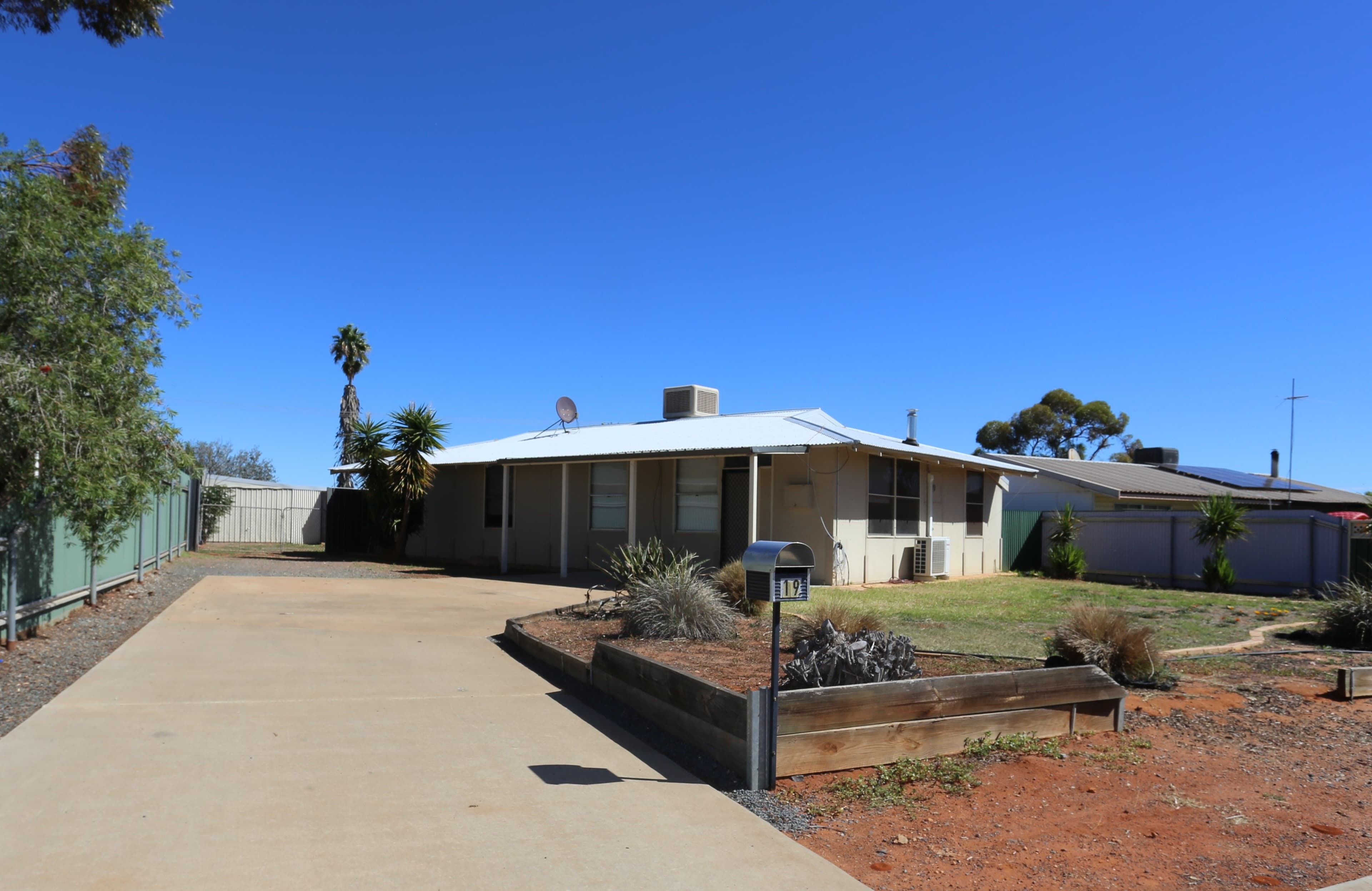 19 Saltbush Road, Kambalda West WA 6442, Kambalda West - Thumbnail 2