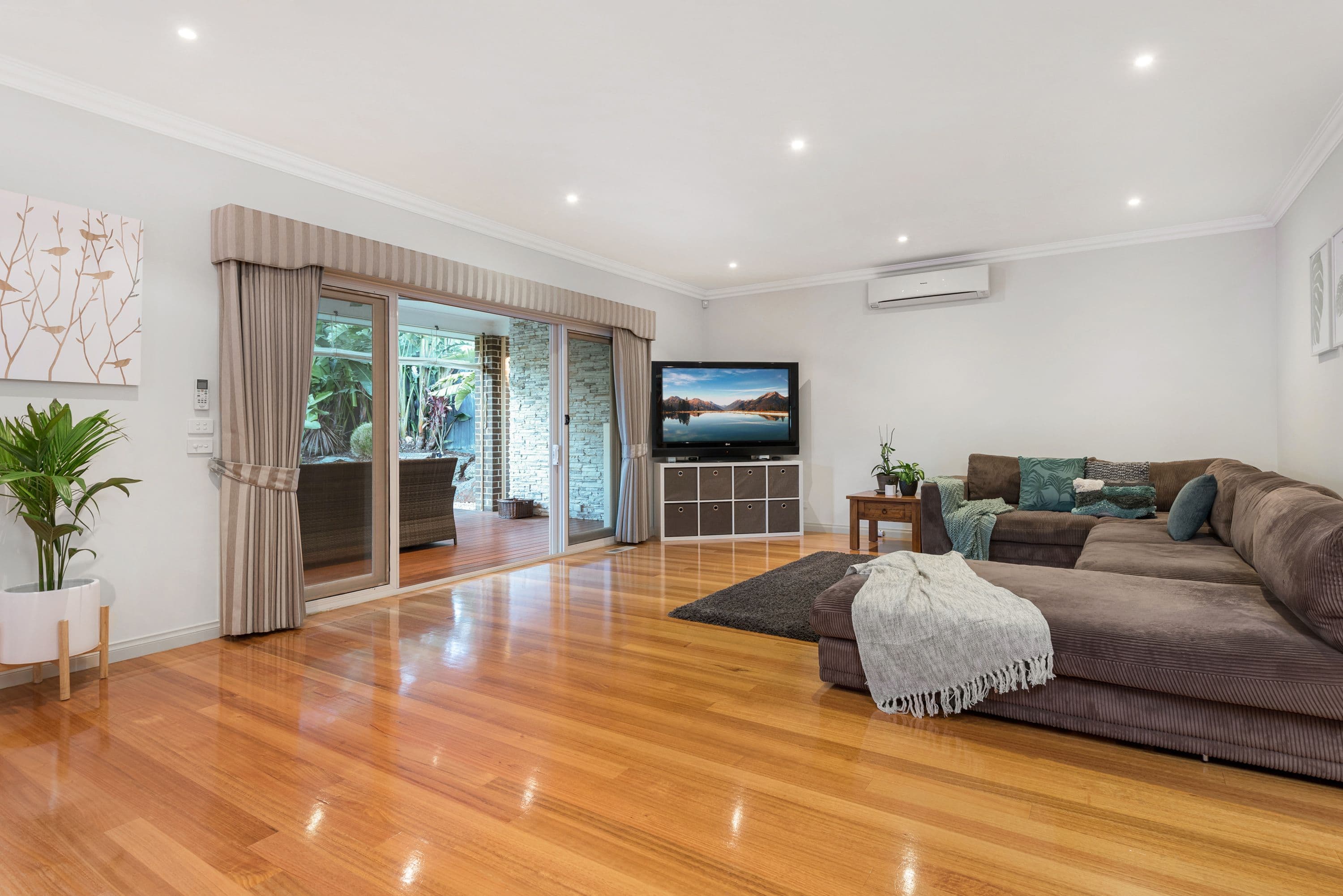 30 Kingston Way, Mooroolbark VIC 3138, Mooroolbark - Thumbnail 4