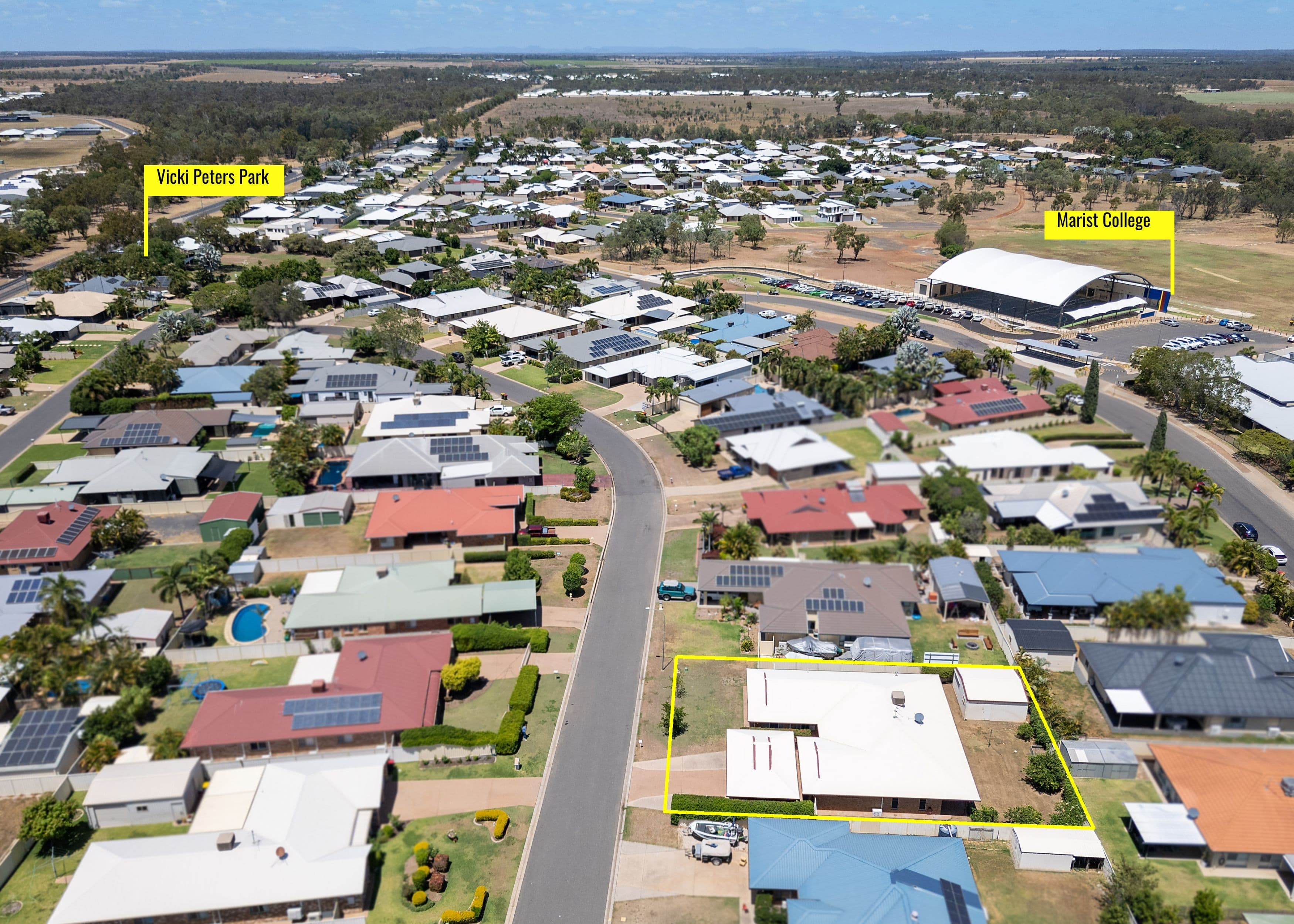 12 Haswell Street, Emerald QLD 4720, Emerald - Thumbnail 3
