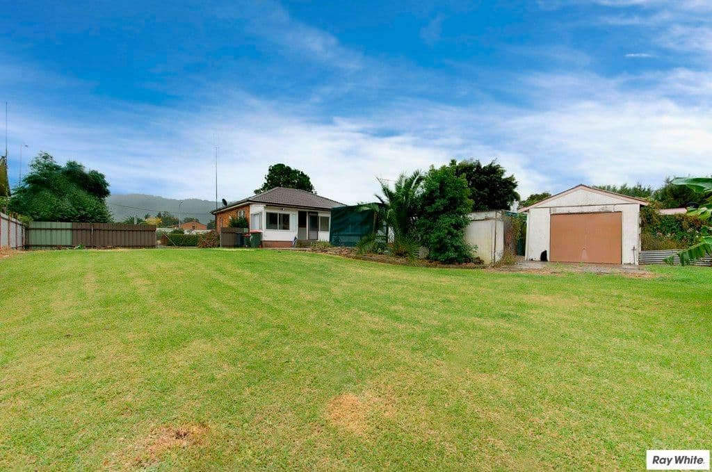 87 Thompson Street, Woonona - Image 1