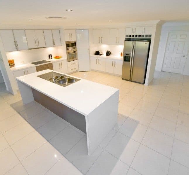 14 Reddy Drive, NORMAN GARDENS QLD 4701, Norman Gardens - Thumbnail 3