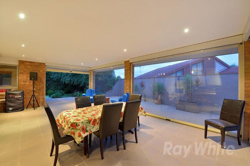 19 Outlook Court, FERNTREE GULLY VIC 3156, Ferntree Gully - Thumbnail 3