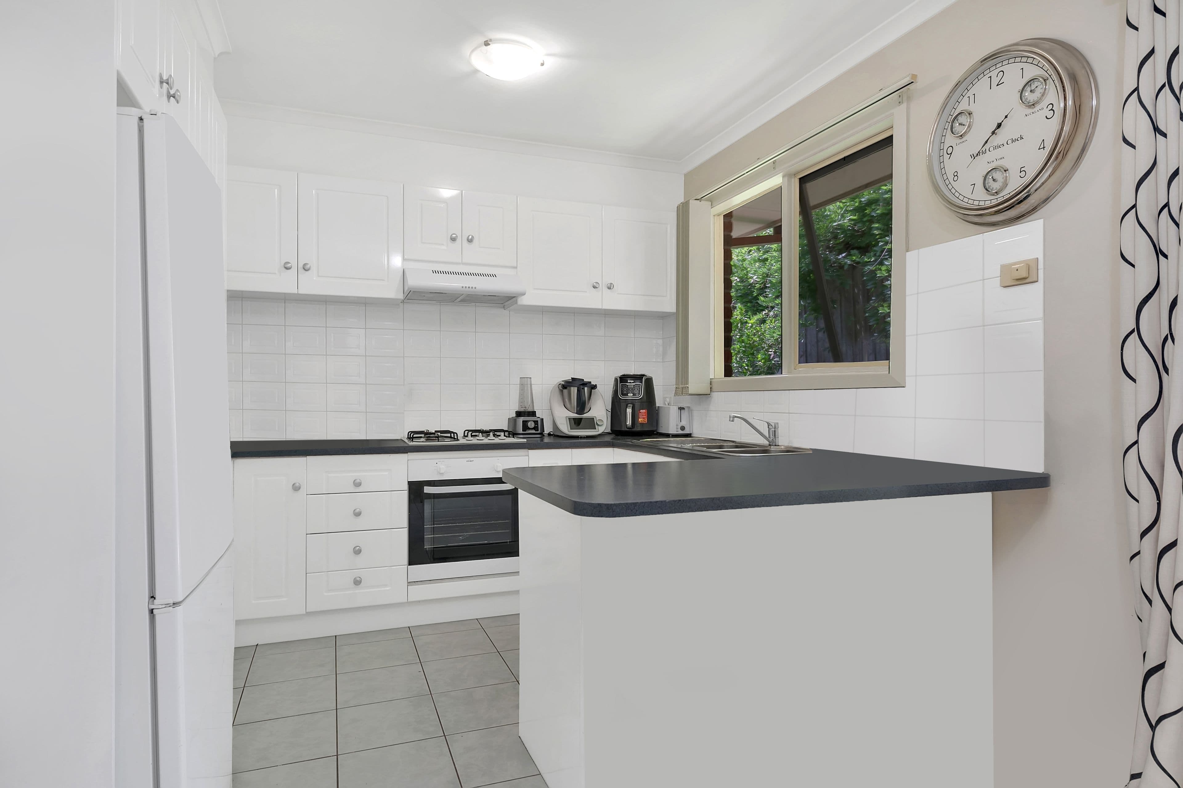 1110 Main Road, Eltham VIC 3095, Eltham - Thumbnail 3